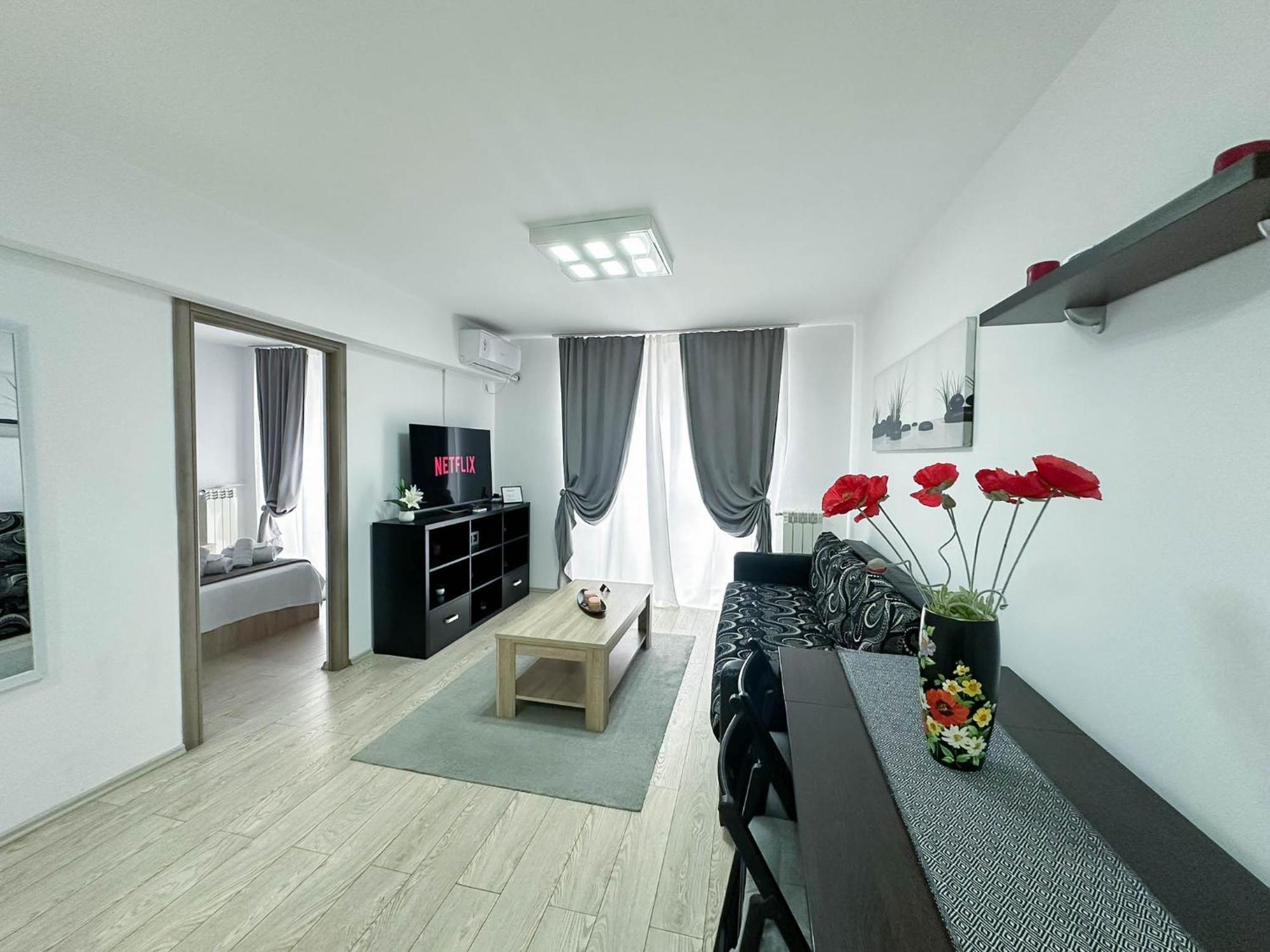 Sunrise Center Apartment